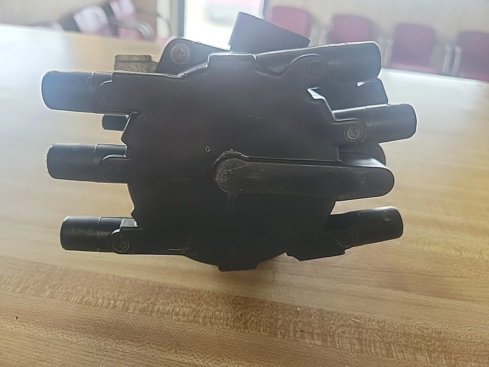 Полный распределитель зажигания подходит для Chrysler и Dodge T5T57171 T5T57272 2,5 л - Изображение 2 из 3