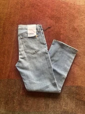 New - Joe’s Jeans ‘The Callie’ High Rise Cropped Boot Cut - Size 29