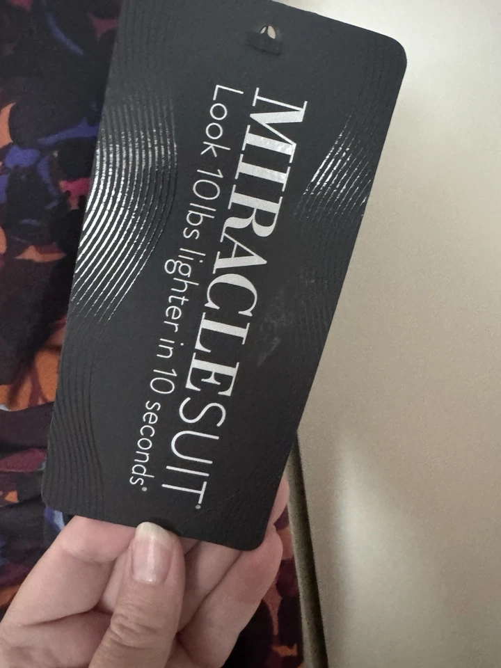 Traje de baño adelgazante Miraclesuit para mujer con aros de una pieza talla 10 rojo vino Foto 3 de 4