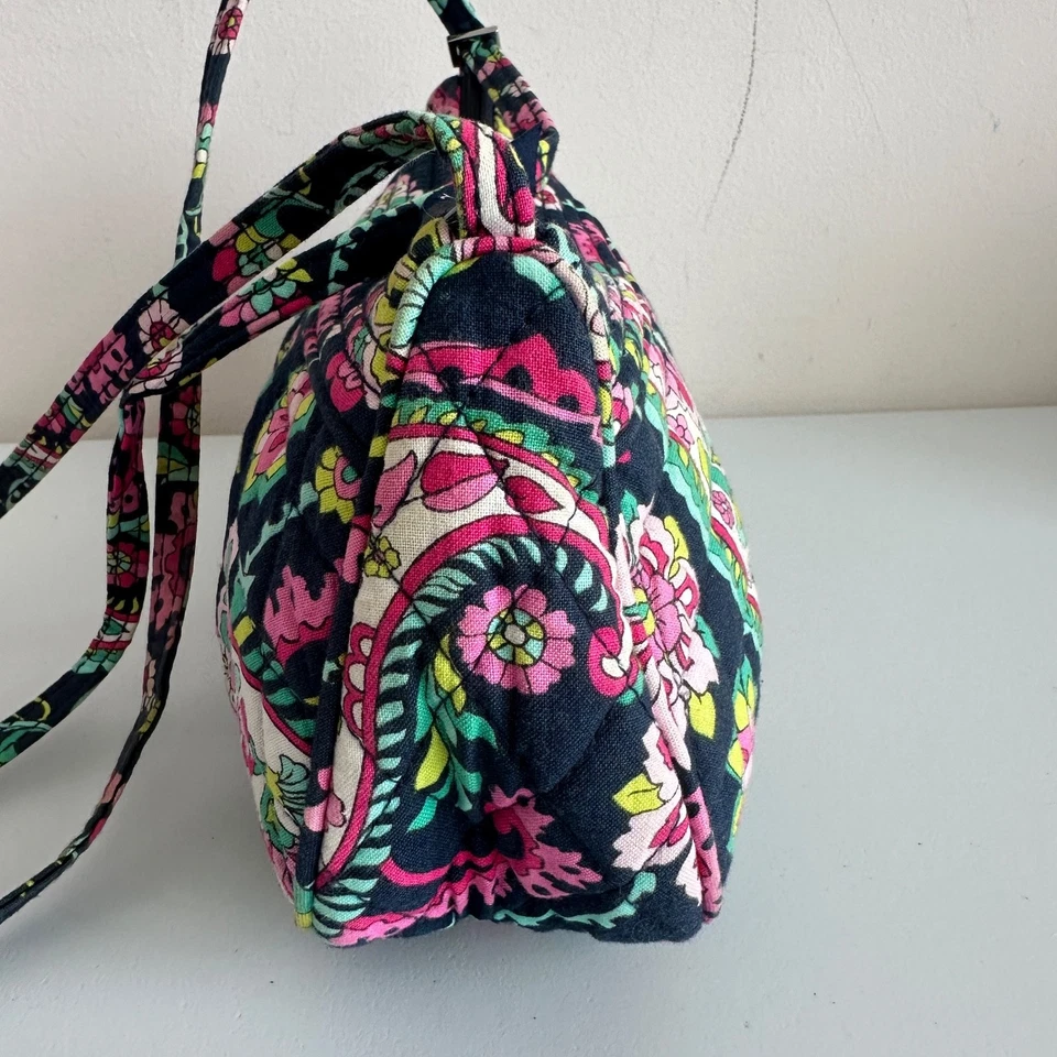 Vera Bradley 花瓣佩斯利 Frannie 斜挎包小号可调节肩带花卉包 — 第 4/4 张图片