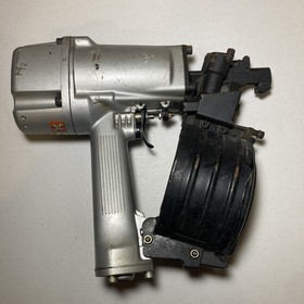Hitachi VH-650 2 1/2&rdquo; Coil Nailer 1 1/2&rdquo; x 086&rdquo;- 2 1/2&rdquo; x 099&rdquo;
