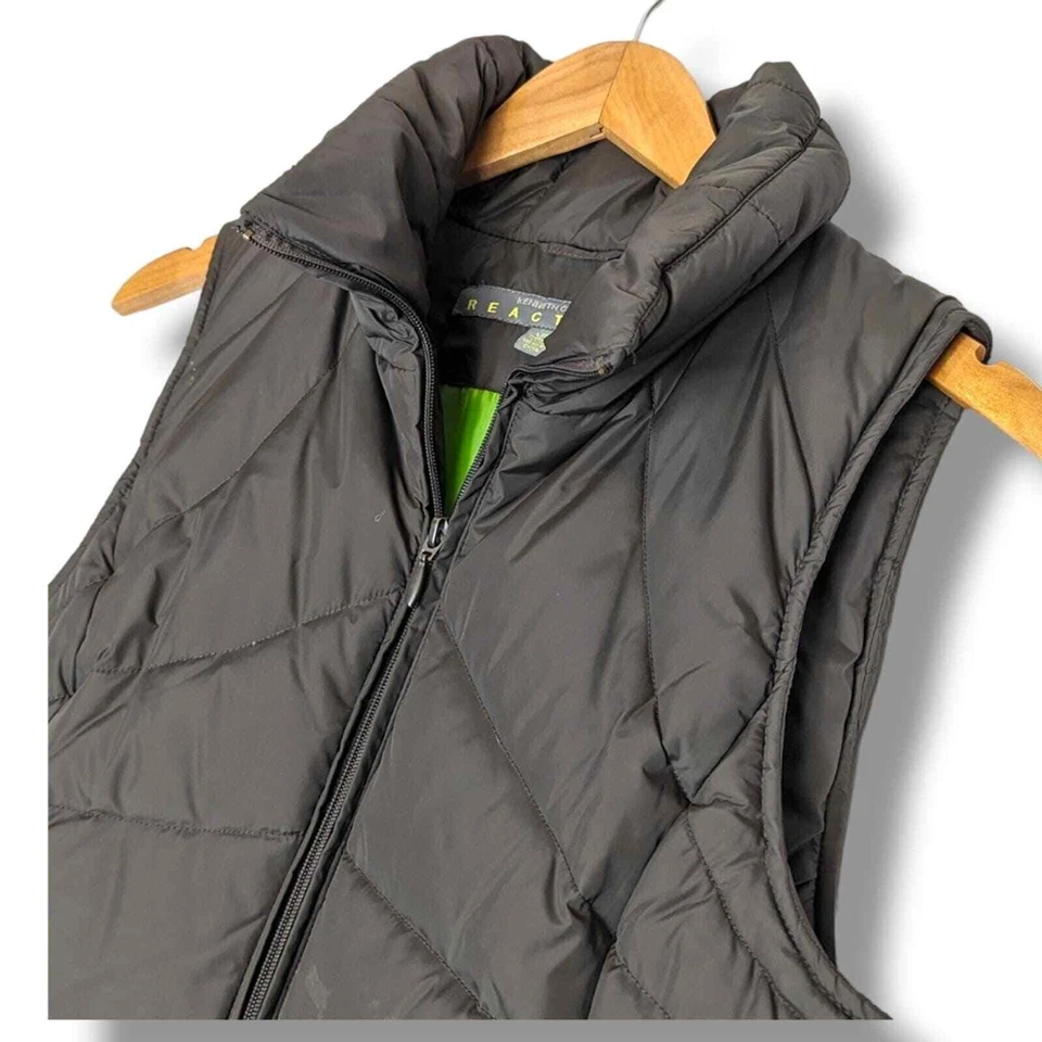 Kenneth Cole Down Puffer Vest in Dark Brown and Green Warm Cozy Snow: Women's L - Image 2 of 4