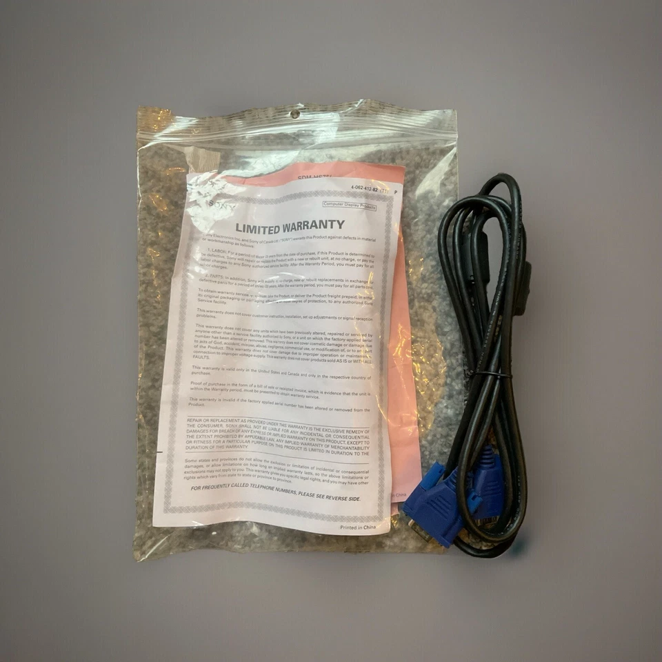 SONY SDM-HS75P TFT LCD 17" PC MONITOR 1280x1024 & DVI to HDMI CABLE RETRO GAMING - Image 4 of 4