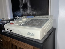 Akai Mpc2000 - New Lcd - Maxed Ram - All New Tact Switches & Button Leds & More