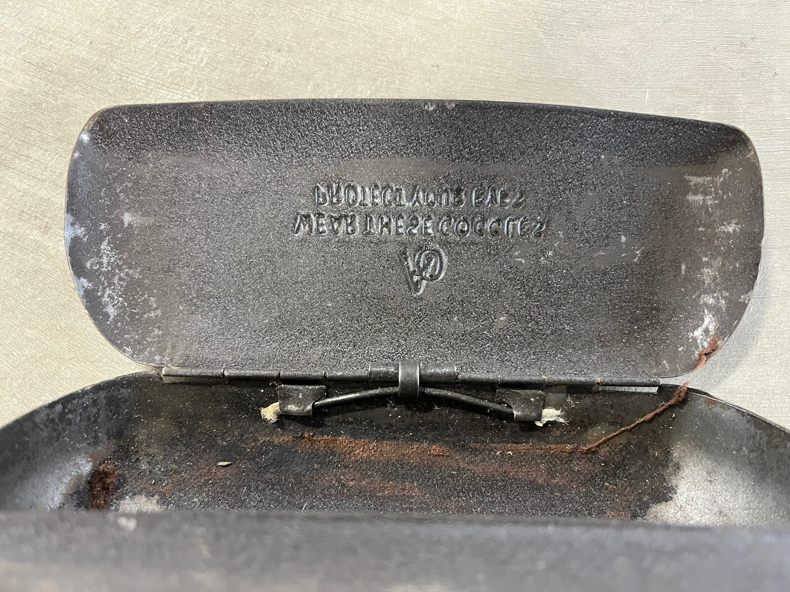 Vintage AO American Optical Clam Shell Metal Case For Safety Glasses *CASE ONLY* eBay