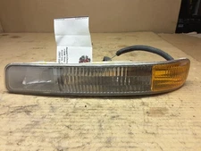 Driver Corner/Park Light Classic Style Fits 99-07 SIERRA 1500 PICKUP 165847