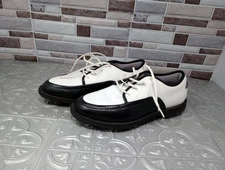 Adidas Golf Shoes Black/White Tuxedo Women’s 6 Soft Spike 383911 MISSING SPIKE