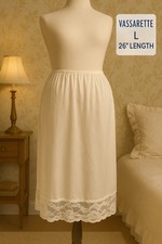 Vassarette Ivory Nylon Half Slip Lace Hem Size Large 26  Y2K Lingerie