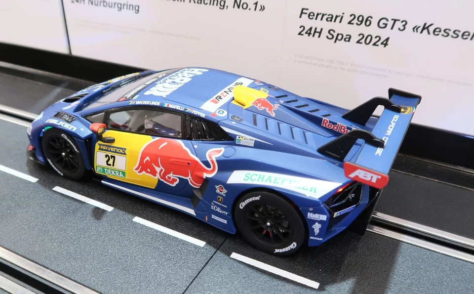 Carrera 23985 Digital 1:24 Lamborghini Huracan GT3 Evo2 Abt-Sportsline No 27 - image 3 of 3