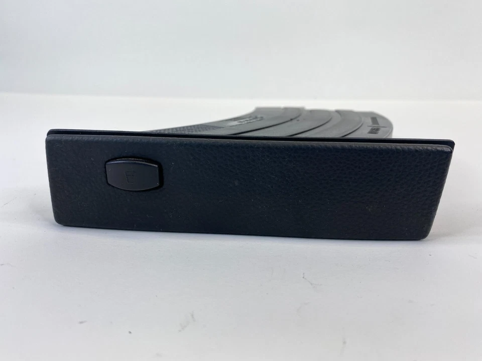 2006-2010 BMW 550i Front Left Driver Side Dash Cup Holder Cupholder 51457034132 Foto 4 de 4