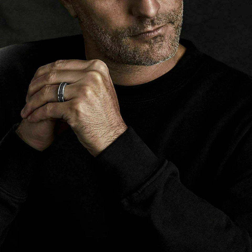 Anillo de aniversario de eternidad completo de diamantes negros redondos de 2 quilates de oro blanco de 14 quilates para hombre Foto 3 de 4