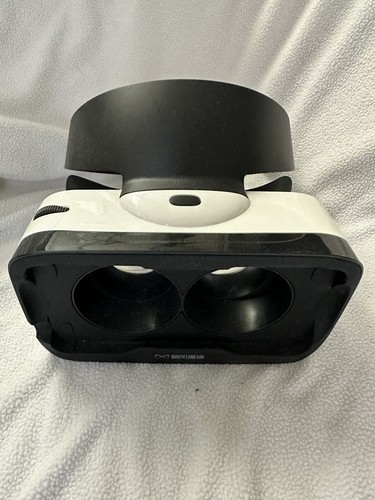 Gear VR Headset Powered By Oculus Model - Picture 6 of 6