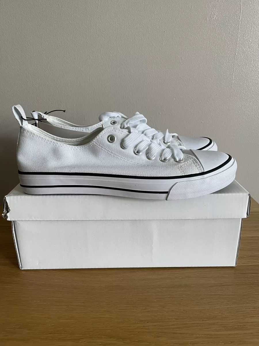 Ladies White Low Top Canvas Pumps Size 6 Lace Up eBay