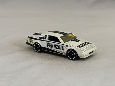 Hot Wheels Buick Grand National 2011 HW Performance Pennzoil White OH5SPs