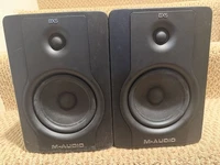PAIR of M-Audio BX5 D2 Active Powered Studio Monitors 2-Way Speakers BX5D2