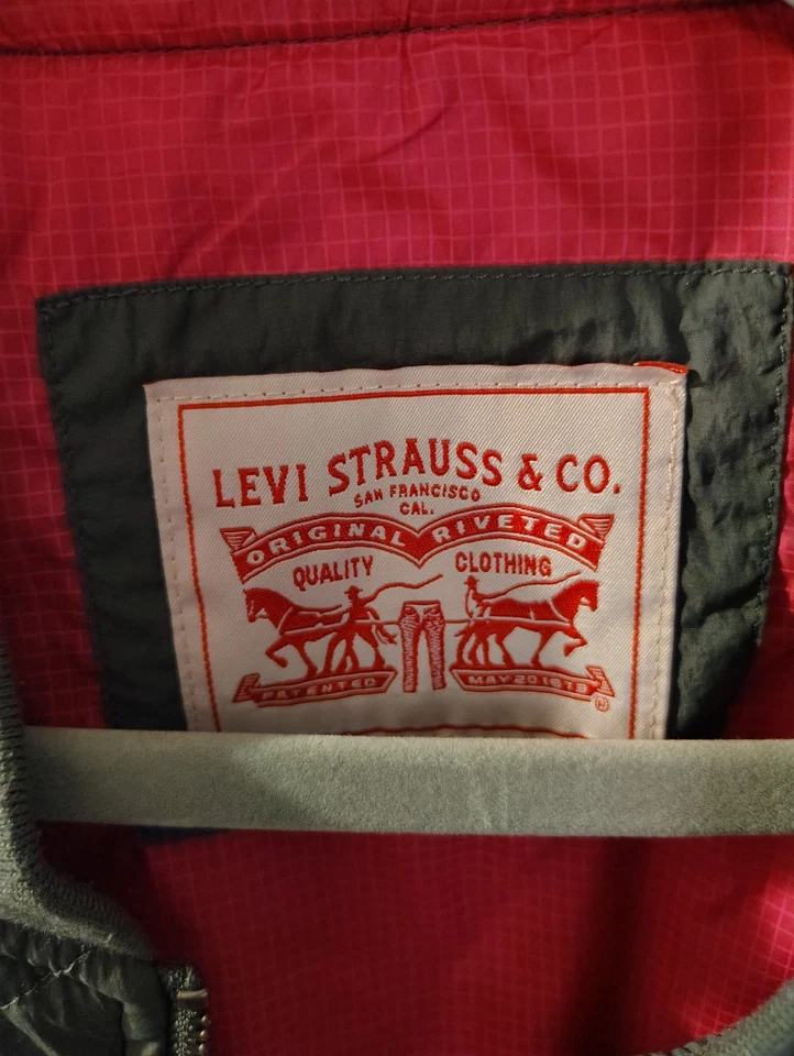 Chaqueta Bomber Acolchada XXL Levi Strauss & Co Para Hombre Forro Verde Oliva Rosa Foto 2 de 4