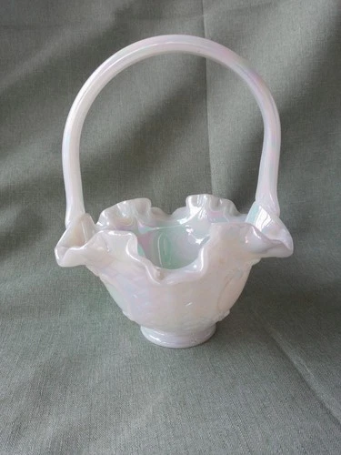 VINTAGE WHITE  IRIDESCENT FENTON ART GLASS HANDLED BASKET W/BASKETWEAVE DESIGN