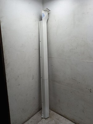 23 24 TOYOTA SEQUOIA TRD PRO PASSENGER RIGHT ROCKER PANEL MOULDING WHT-040