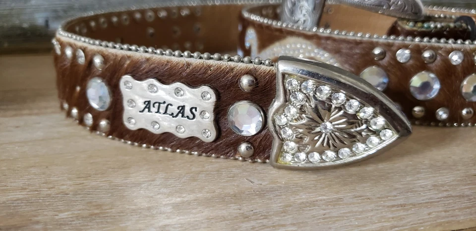 Cinturón de cuero marrón Atlas Western para mujer tachuelas para el cabello diamantes de imitación brillantes Foto 4 de 4