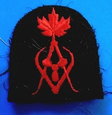 Canadian Armed Forces Navy ENGINEERING TECH trade patch badge red on black felt
