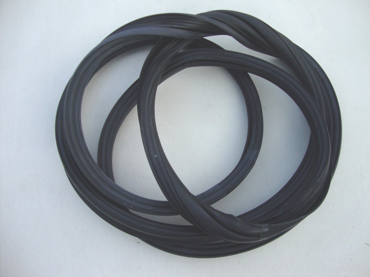 53 54 福特水星怪物太阳谷背面玻璃橡胶密封新品