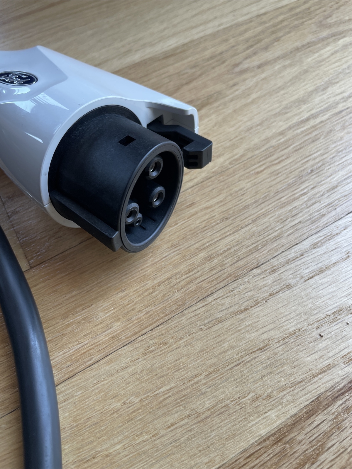 Ford F150 Lightning MachE EV Charger 32A EV charging cable cord NEMA