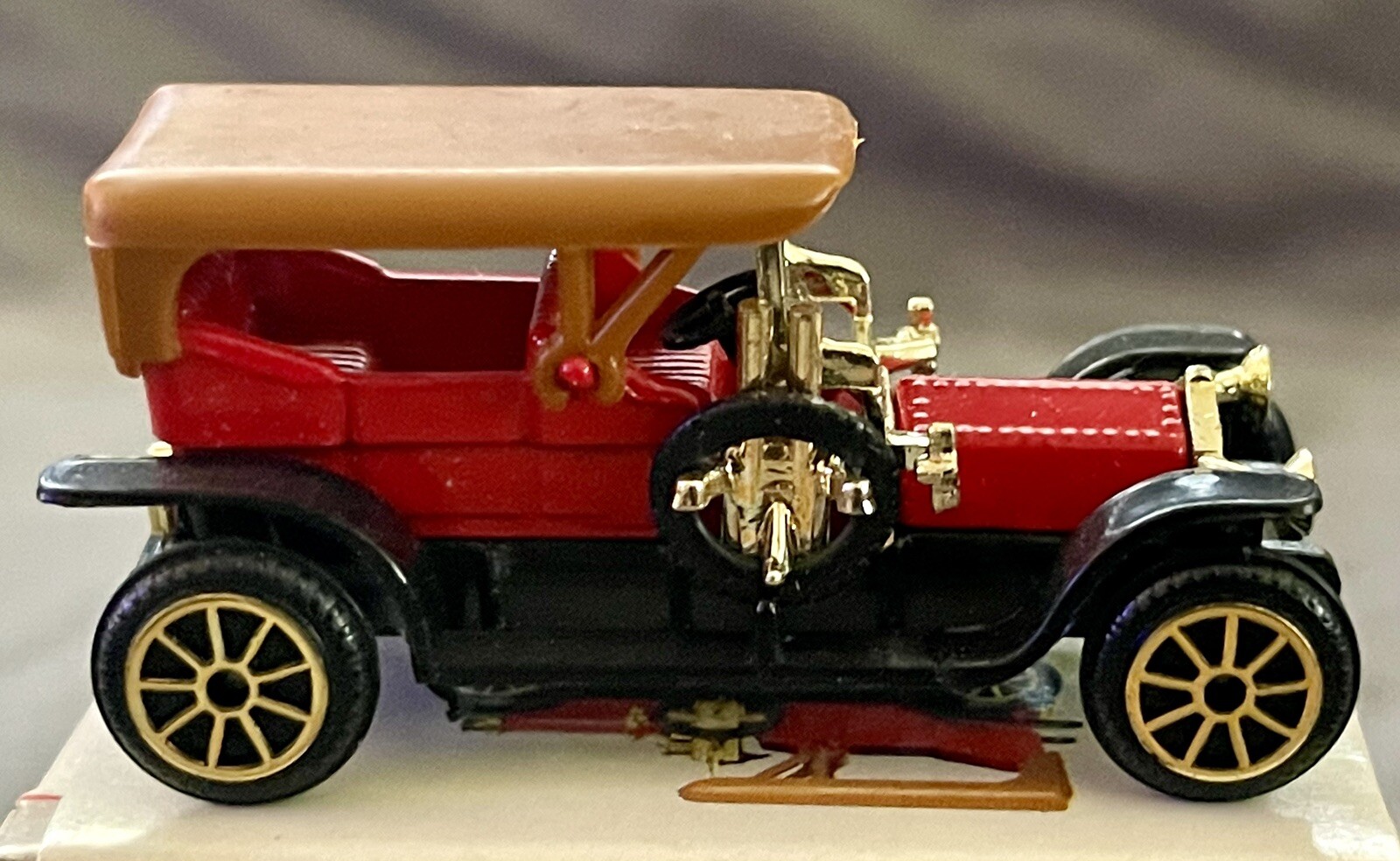 Picture 3 of 16
