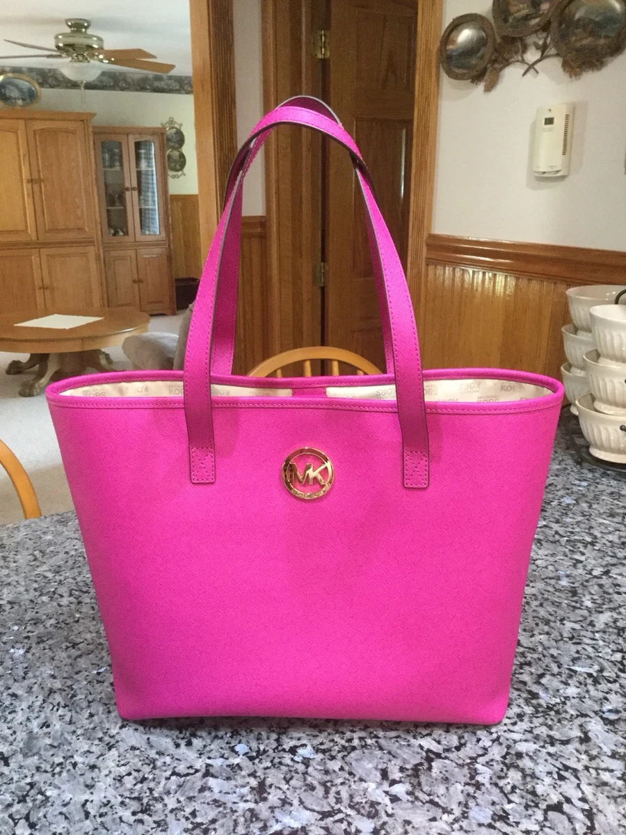 Michael Kors X-Large Jet Set MD Leather Travel Tote. Fuschia. NWT