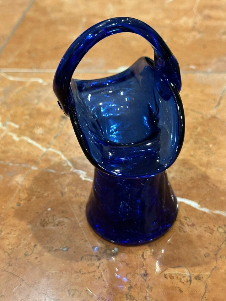 ART GLASS 5" BASKET COBALT BLUE APPLIED HANDLE HAND BLOWN PONTIL VERY OLD EUC - Image 4 of 4