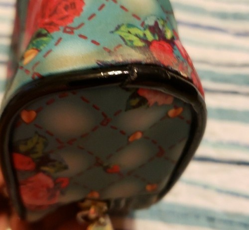 Betsey Johnson Makeup Zipper Bag Blue Pink Red Roses 7"X 4.75" X 2". Zip top. - Picture 7 of 16