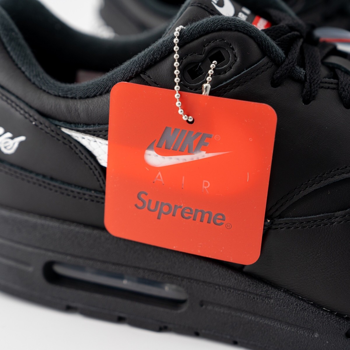 靴 Supreme x Nike Air Max 1 '87 Black 26.5 Supreme X Air Max 1 '87 SP 'Black White' - Nike - HF8813 001