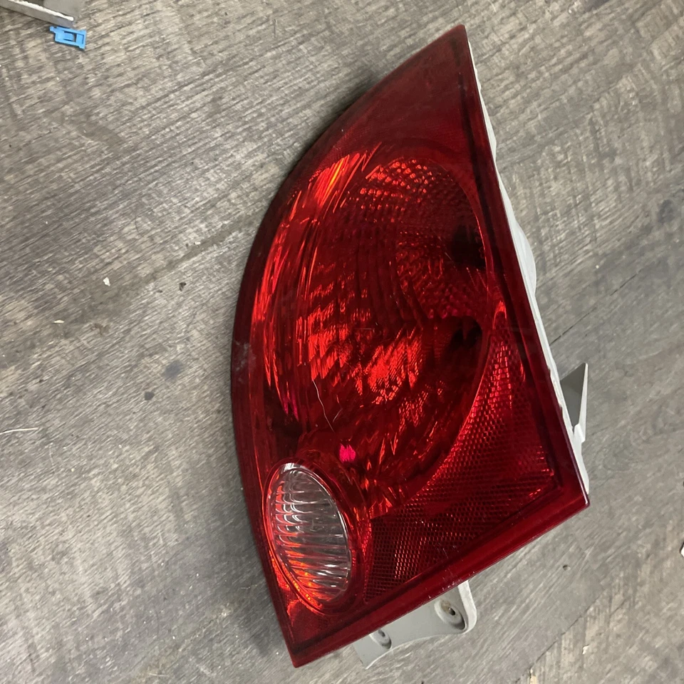 Tail Lights Set For 2005-2010 Chevrolet Cobalt GM2800161 GM2800190 GM2801190 OEM - Image 2 of 4