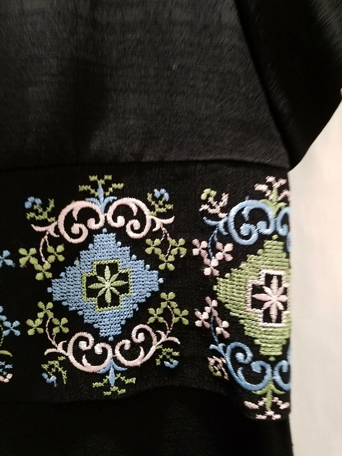 VETEMENTS ABITO LUNGO SHERI MARTIN NEW YORK NERO CON RICAMI COLORATI TAGLIA 12 #2610