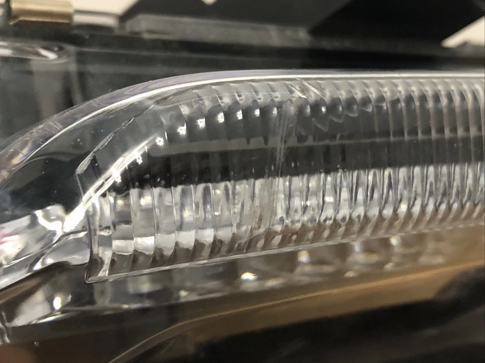 Driver Left LED DRL Fog Light Lamp for 16-22 Chevy Camaro LS LT RS ZL1 8 125378B - Image 3 of 4