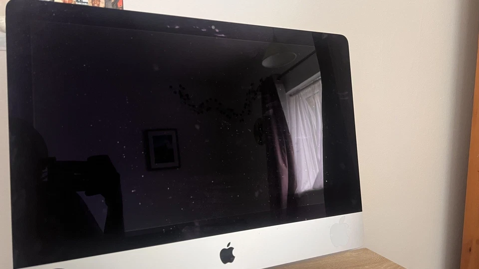 Apple iMac 21.5in All-in-One Desktop - MK442LL/A (Late 2015) Clean. - Image 4 of 4