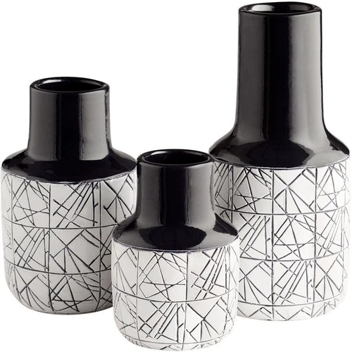 Cyan Design 11126 Zenith 16 inch Vase, Large - Picture 2 of 10