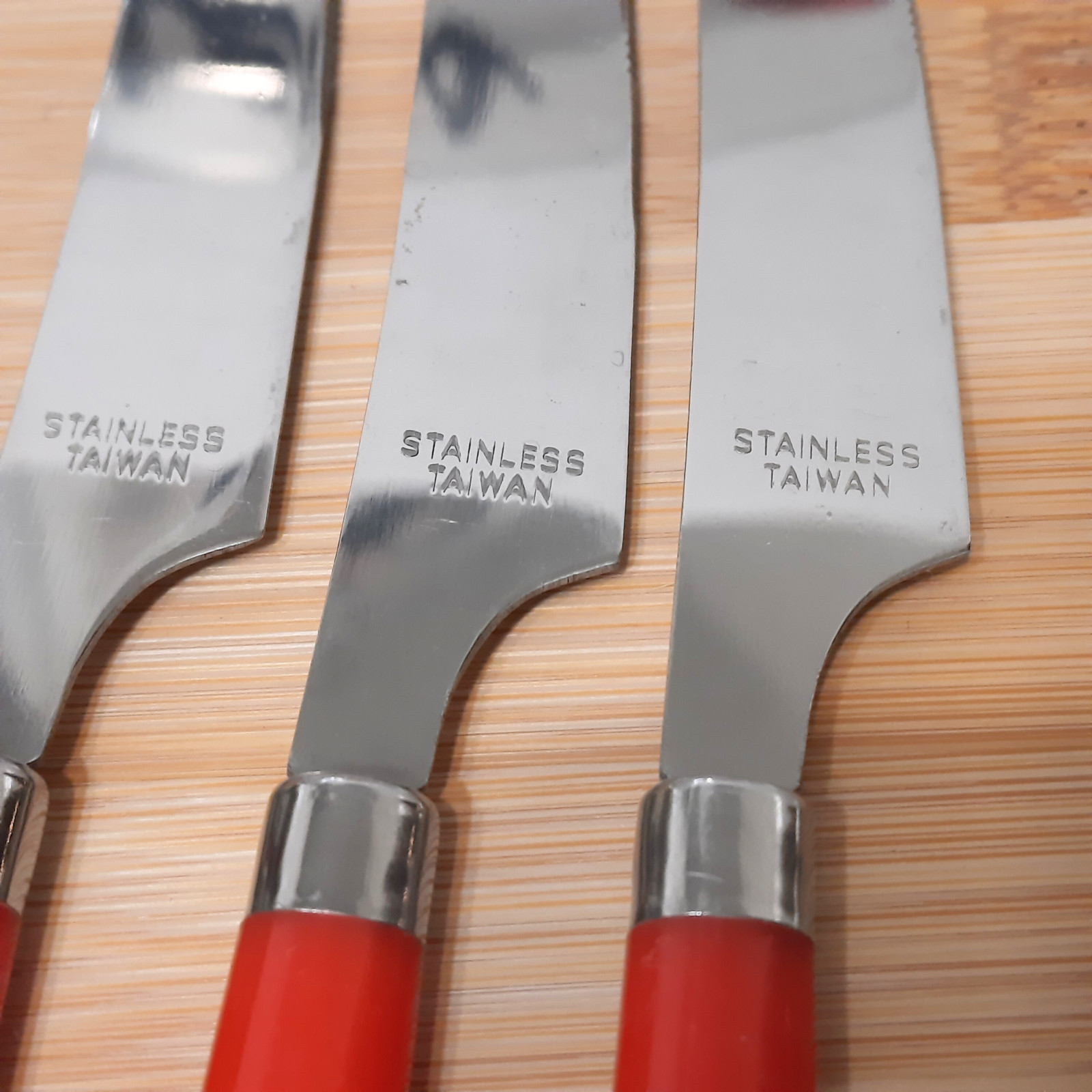 VTG July 4th BBQ Knives Red White Blue 18 pcs MCM Stainless Blade Colored Handle