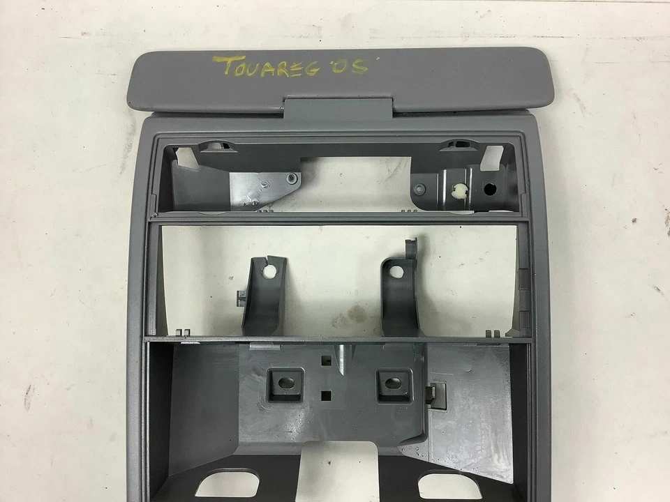 VOLKSWAGEN TOUAREG 2005 7L TECHO SUPERIOR DELANTERO CÚPULA LUZ BISEL DE FÁBRICA Foto 2 de 4