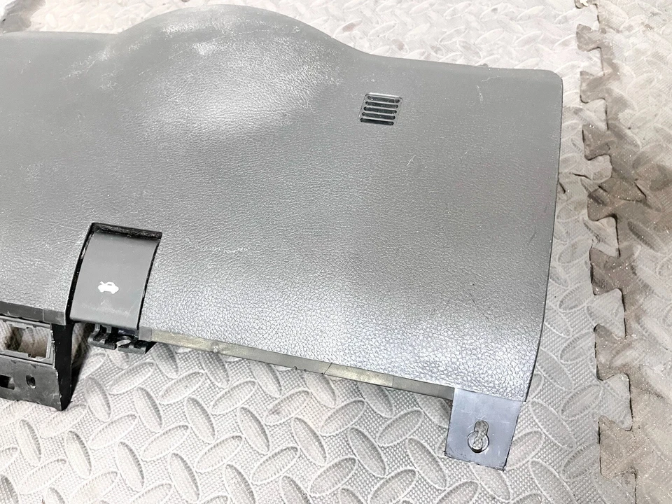 13-18 DODGE RAM 2500-3500 TABLERO LH IZQUIERDA DIRECCIÓN APERTURA CUBIERTA RODILLERA OEM Foto 3 de 4