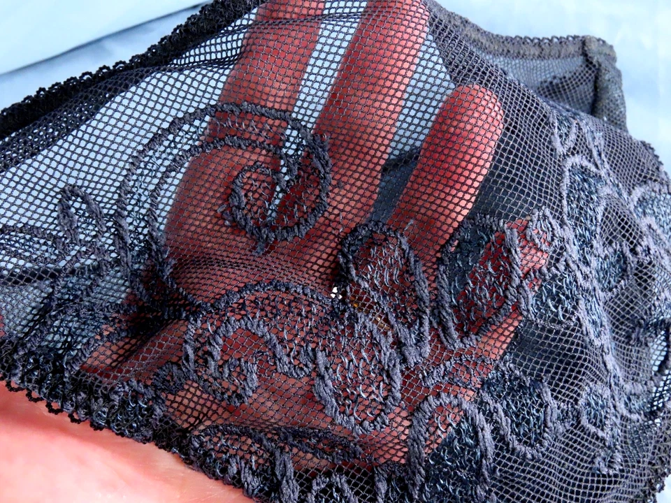 DE COLECCIÓN BRAGAS DE ENCAJE DE MALLA GRIS OSCURO Victoria's Secret Calzoncillo de pierna alta ROSA 🩷ETIQUETA talla M Foto 2 de 4