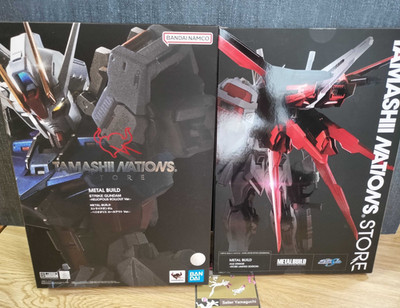 Metal Build Strike Gundam Heliopolis Rollout ver. & Aile Striker