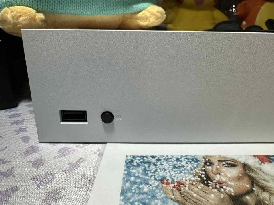 Consola de videojuegos Microsoft Xbox Series S 512 GB - desgaste menor uso normal Foto 3 de 4