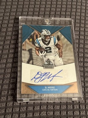 2022 Panini Chronicles Photogenic Paramount Auto DJ Moore Carolina Panthers /10