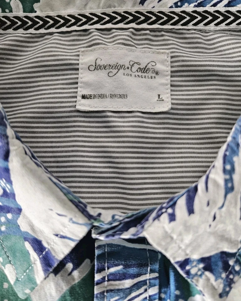 Sovereign Code Men Button Down Short Sleeve Ocean Theme White Size Large - Image 3 of 4