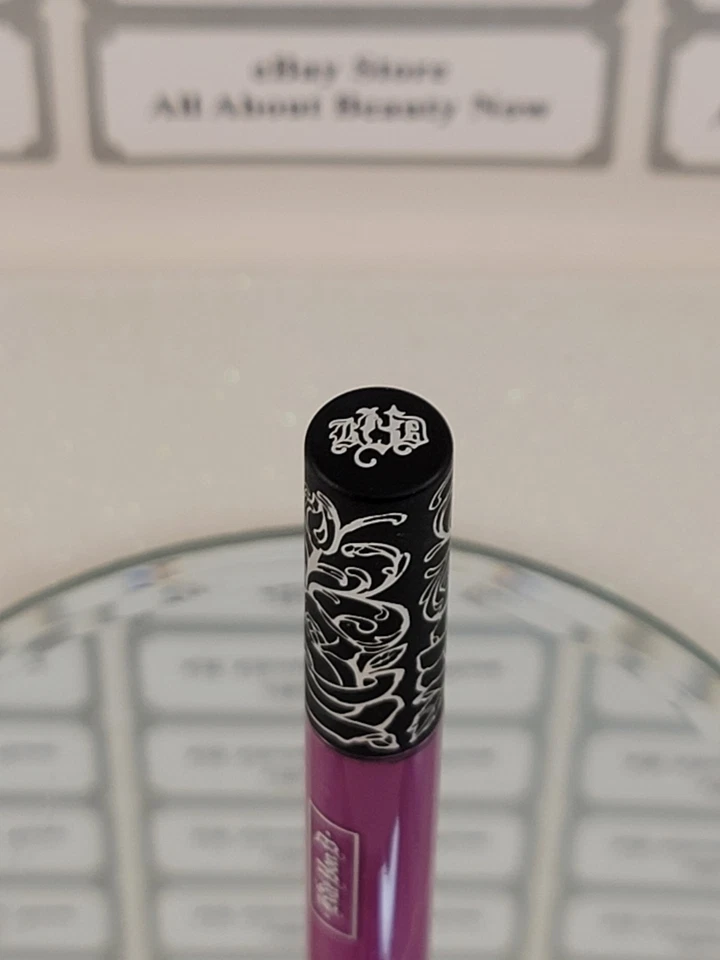 Lápiz labial líquido eterno Kat Von D L.U.V. Tamaño de viaje 0,1 fl oz nuevo sin caja raro Foto 4 de 4