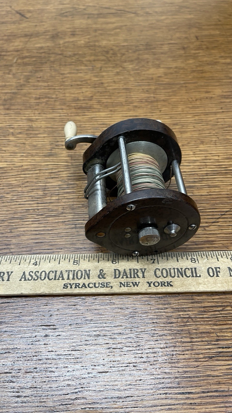 VTG Fishing Reel A.F. Meisselbach  MFG. CO 100 Level Winding Conventional Reel