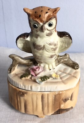 porcelain owl footed trinket box, #6884