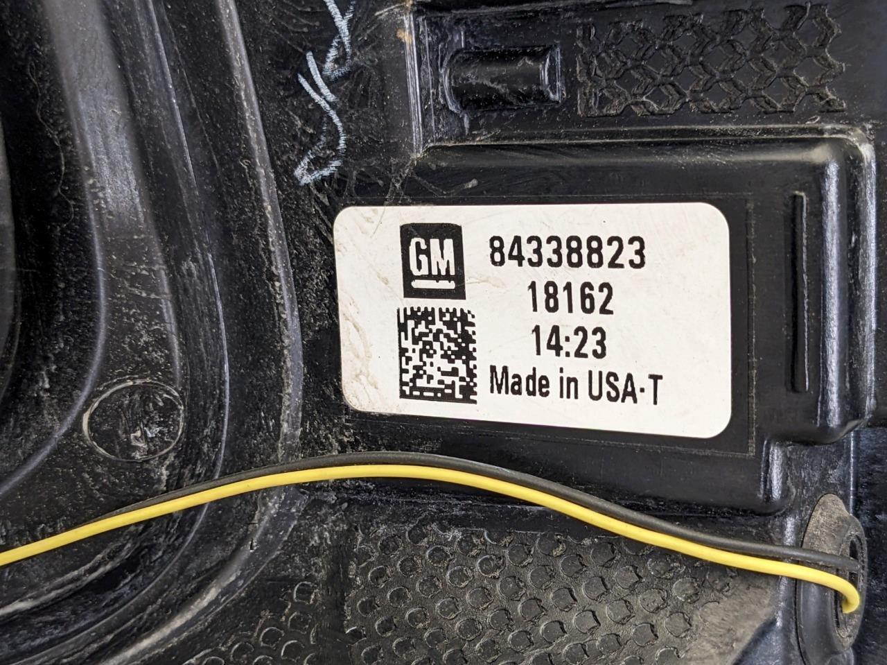 18 Buick Enclave Passenger Turn Signal Light 20060 84338823 for  