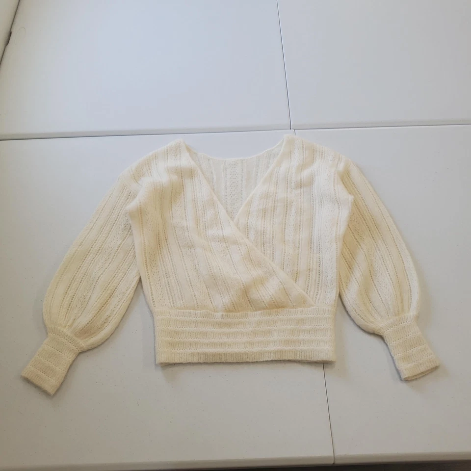 Suéter Sezane Mujer Mediano Marfil Envoltura Sobrepelliz Lana Mohair Manga Globo Foto 2 de 4