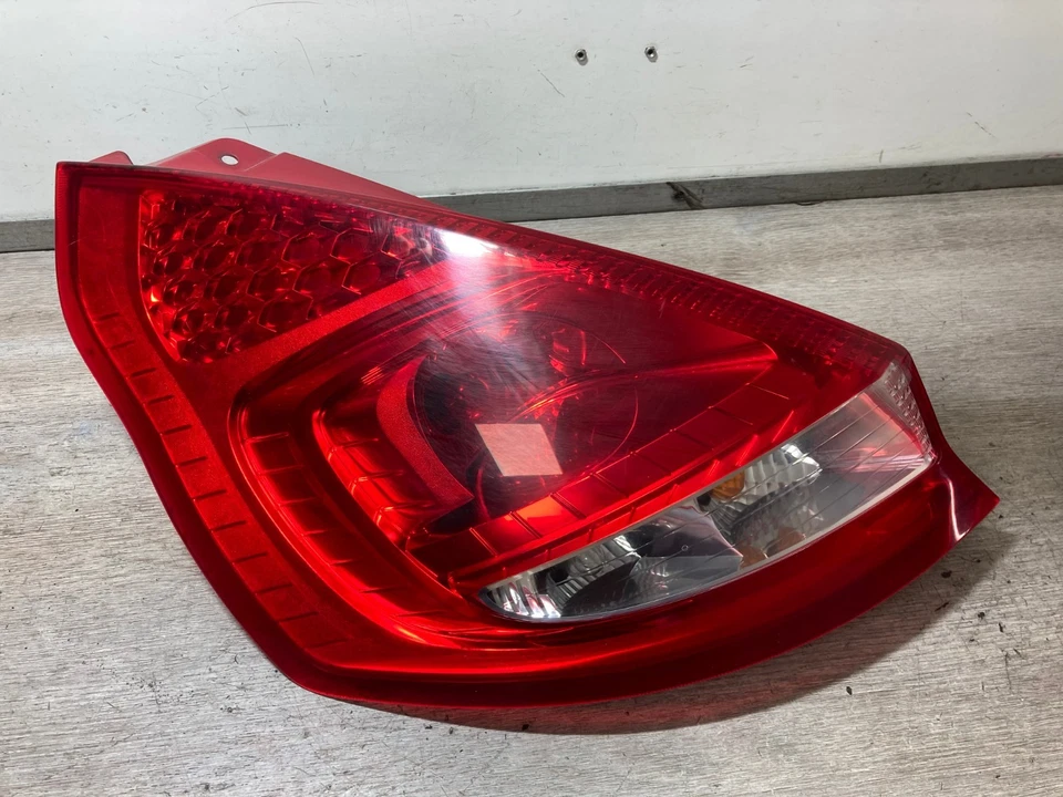 2008 FORD FIESTA MK7 PASSENGER & DRIVER SIDE REAR TAIL LIGHTS PAIR - Image 2 of 4